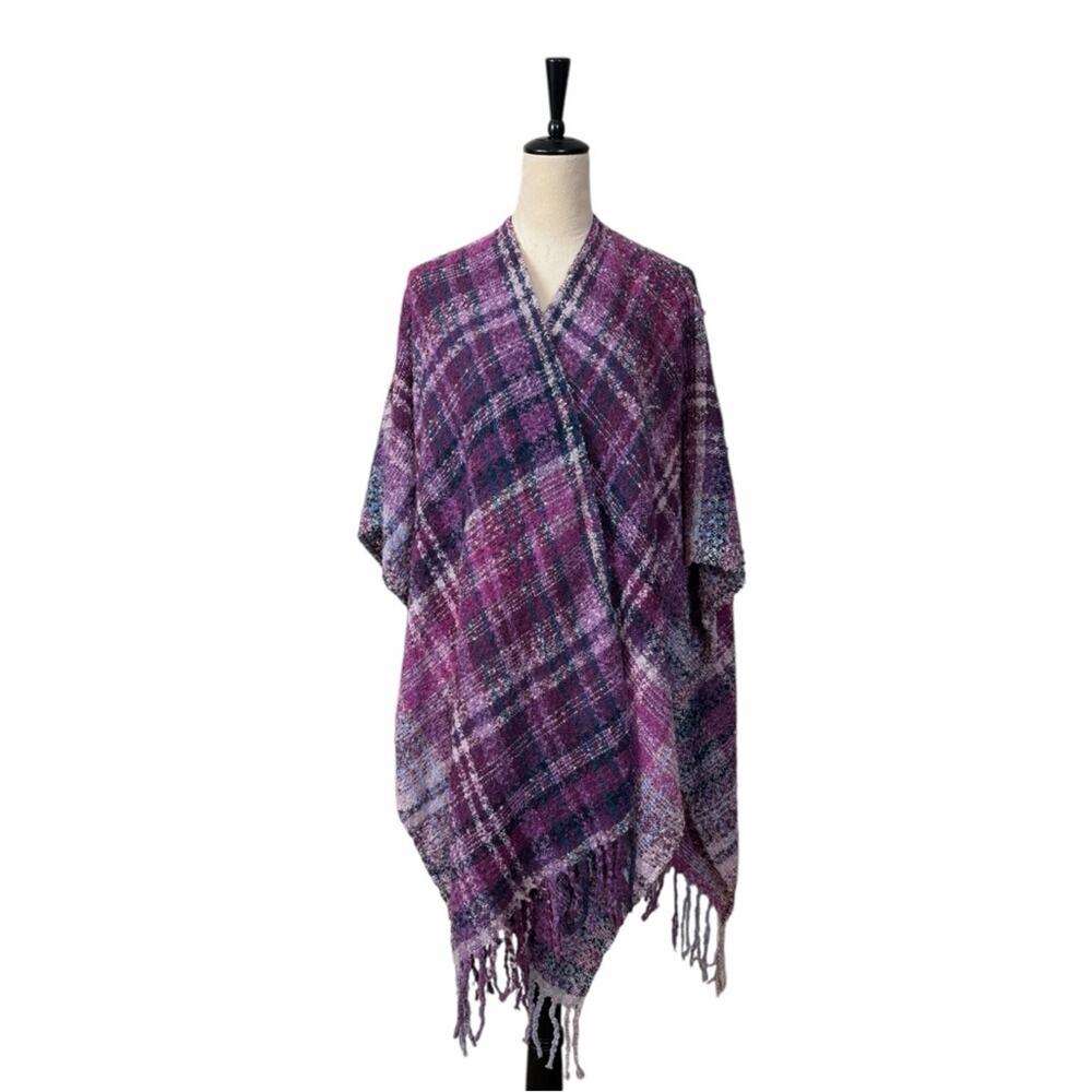 Woolrich Poncho Ruana Wrap Fringe Soft Woven Purple White Plaid Shawl One Size